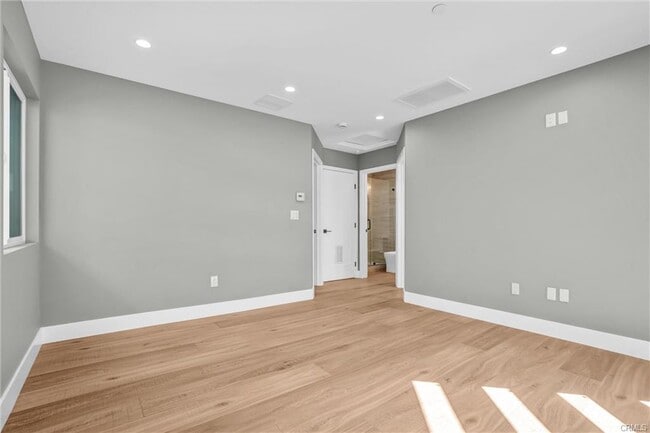 Building Photo - 2124 W 238th St