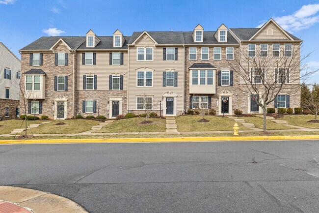 Building Photo - 13555 Handel Pl