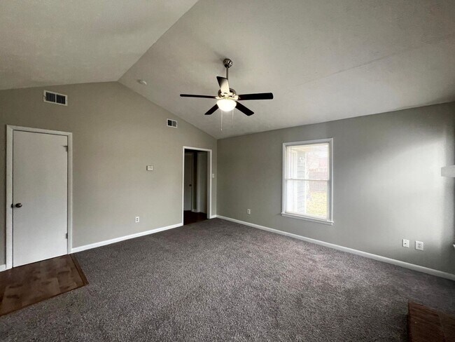 Foto del edificio - 6820 Winchester St