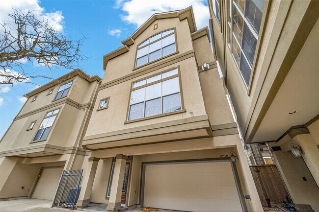 Foto del edificio - 5111 Inker St