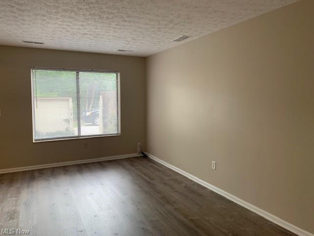 Building Photo - 9956 Johnnycake Ridge Rd