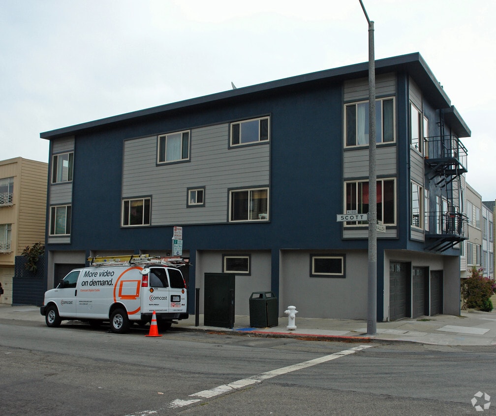 Primary Photo - 100 Scott St