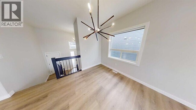 Photo du bâtiment - 10669-10133 133 Ave.