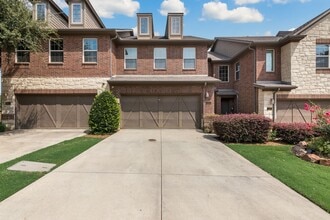 Building Photo - 2629 Chambers Dr