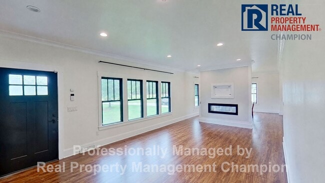 Photo - 213 Saps Road House