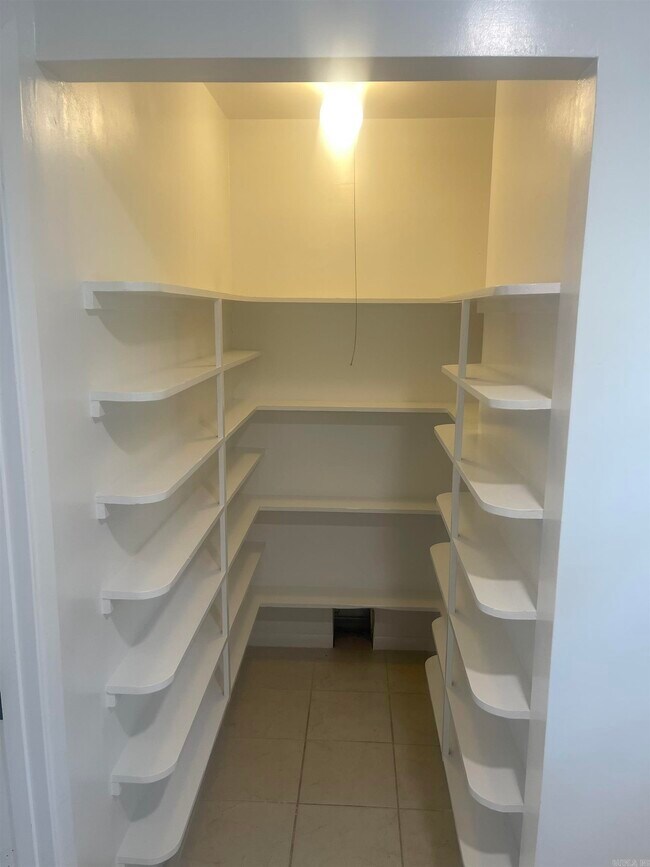 Foto del edificio - 8706 Oakhaven Dr