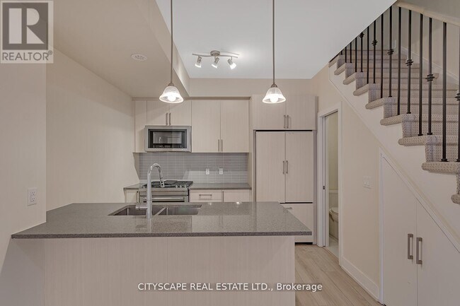 Photo du bâtiment - 3 Elsie Ln