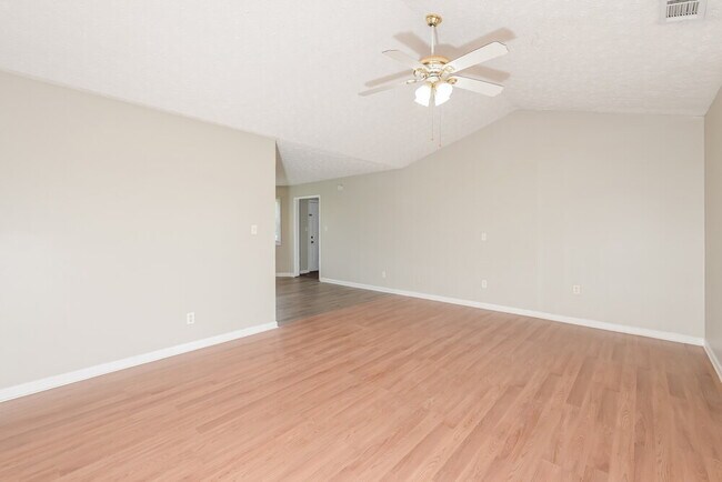 Foto del edificio - 372 Kay Dr