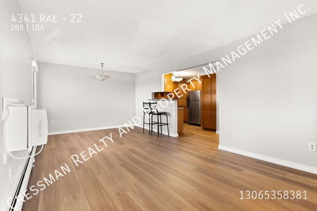 Building Photo - 2 Bed 1 Bath Large Apartment in Albert Park