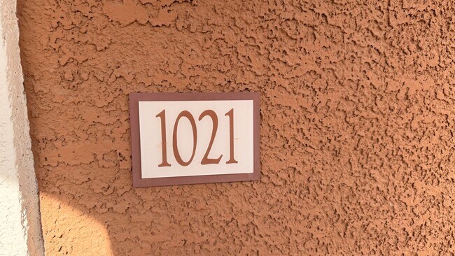 Foto del edificio - Great location