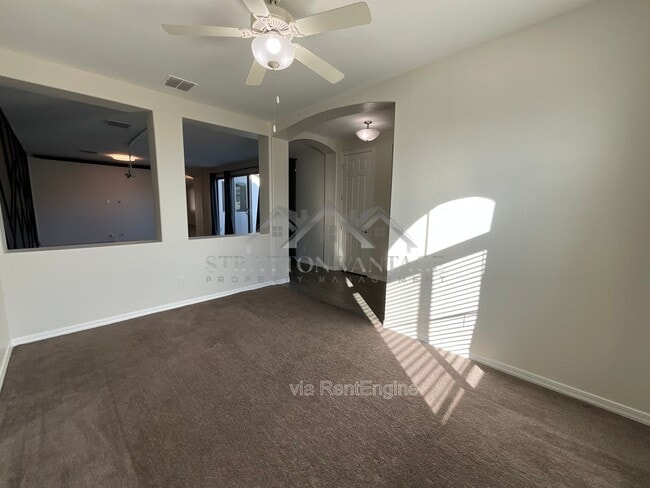 Building Photo - 42114 N Fern Leaf St