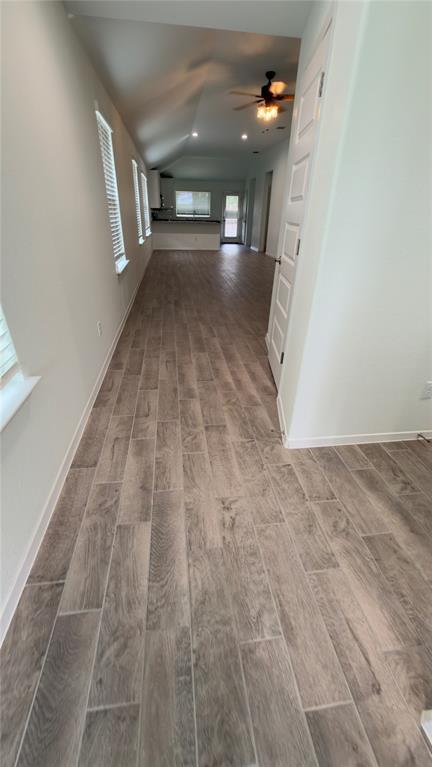 Foto del edificio - 128 Riverhill Dr