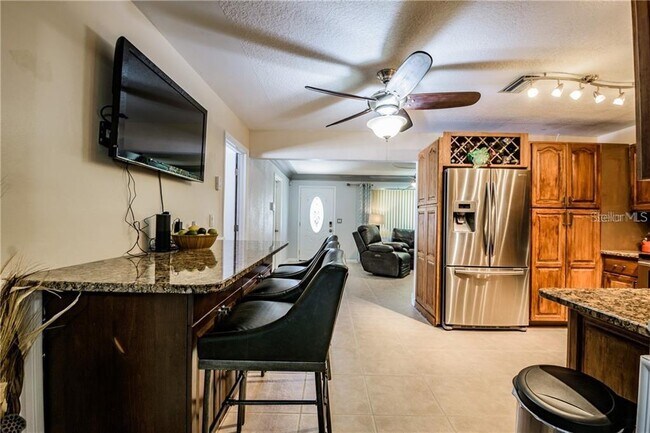 Foto del edificio - 2554 Cordova Way S