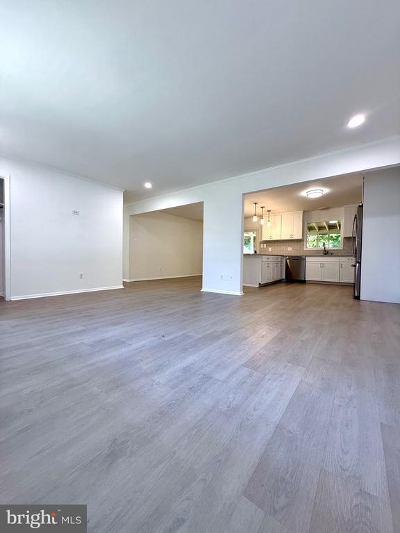 Foto principal - 16719 Huron St