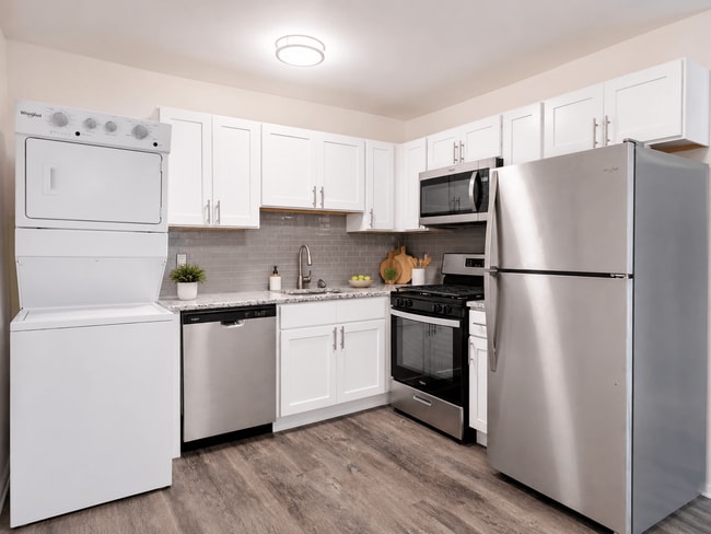 Building Photo - Woodacres Apartment Homes