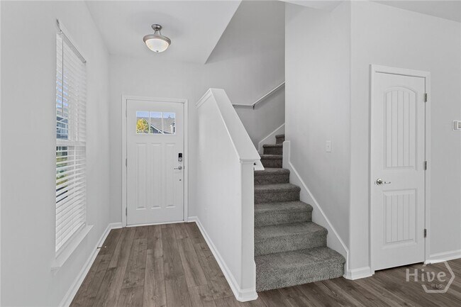 Foto del edificio - 310 Sessile Oak Dr