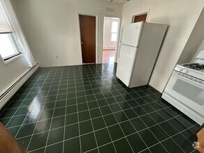 Building Photo - 17 E 48th St