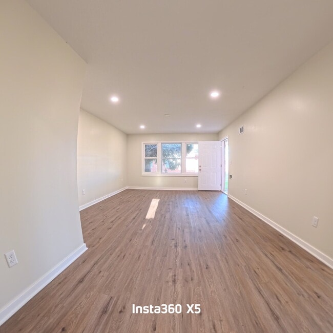 Building Photo - 6165 E Boston St