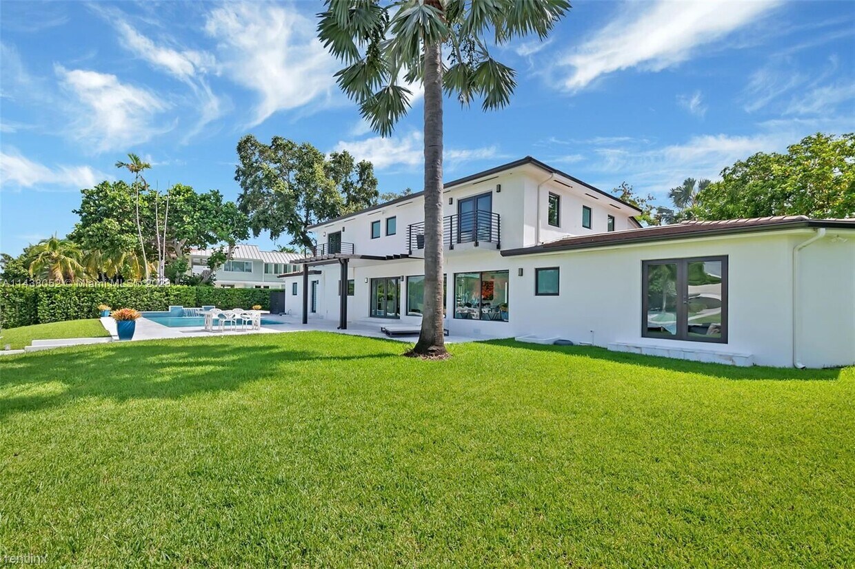 Primary Photo - 5 br, 5 bath House - 4167 Palm Ln # 0