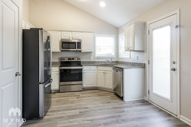 Foto del edificio - 30 Crestbrook Dr