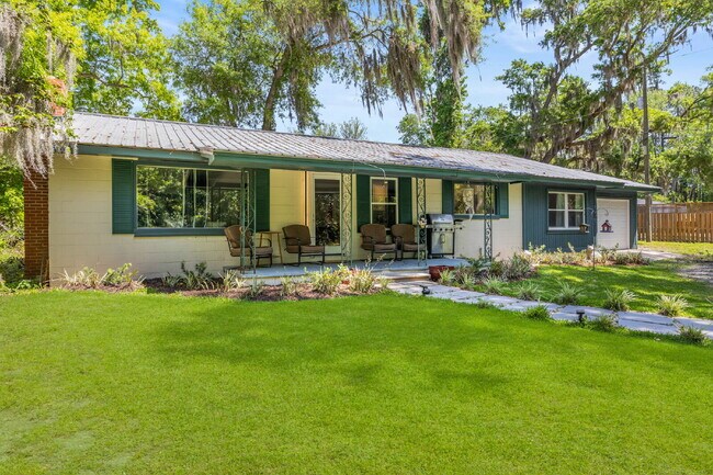 Foto del edificio - "Charming 3-Bedroom, 2.5-Bath Home Now Available for Rent!"