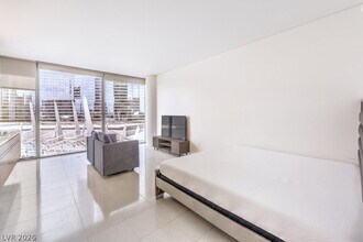 Building Photo - 3726 S Las Vegas Blvd