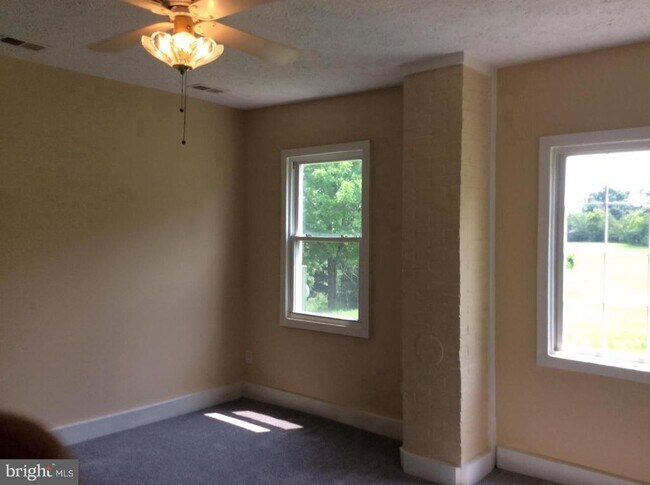 Foto del edificio - 27015 Tatum Rd