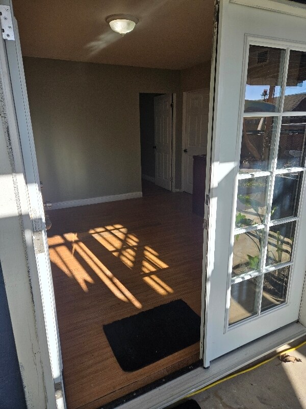 Foto del edificio - 4052 Capella St