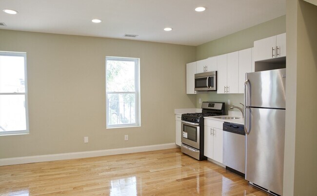 Foto del edificio - 4 Kearsarge Ave