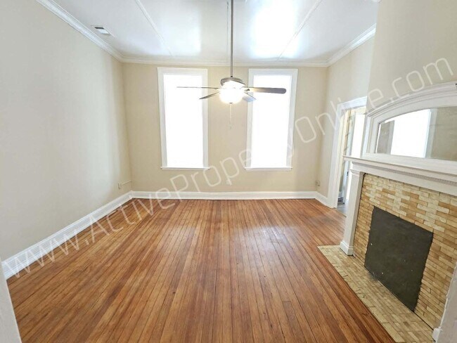 Foto del edificio - 195 College St