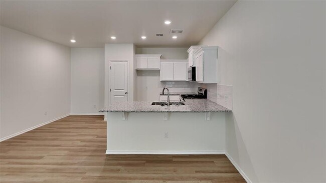 Foto del edificio - 11501 Mackenzie Wy