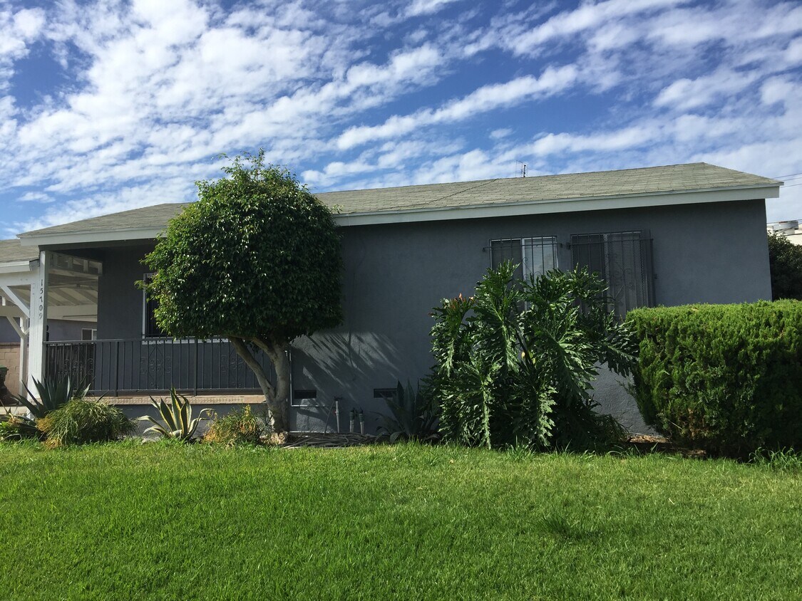 15709 S Ball Ave, Gardena, CA 90248 House Rental in Gardena, CA