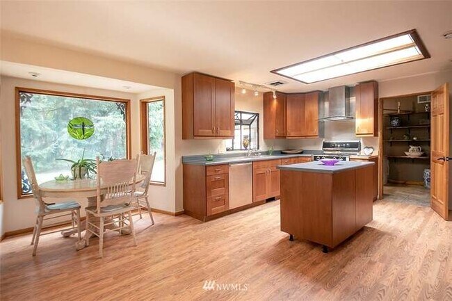 Building Photo - 3268 Hilberg Ln