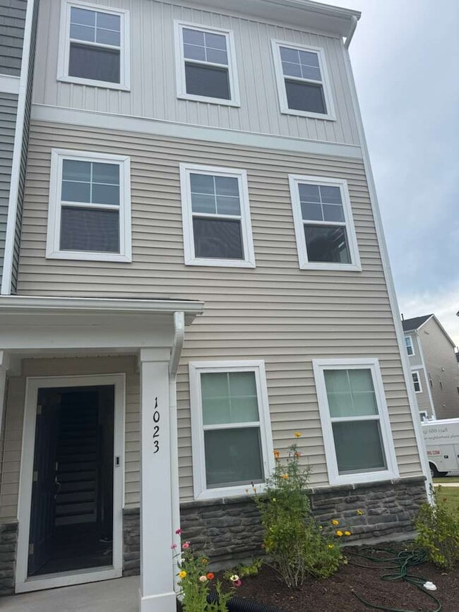 Photo - 1023 Tea Time Trl Townhome