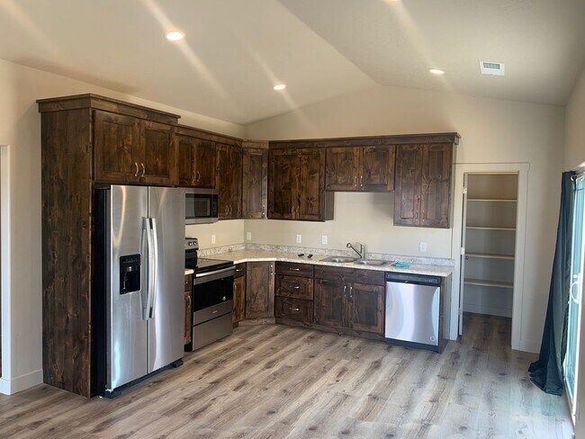 Foto del edificio - Beautiful Home in Enterprise!