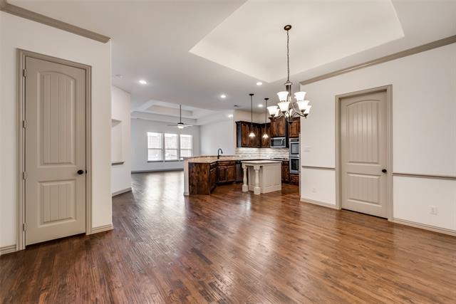Building Photo - 1025 Pampa Dr