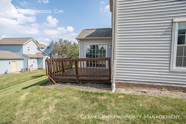 Foto del edificio - Spacious Cluster Home in Huntsford Farms
