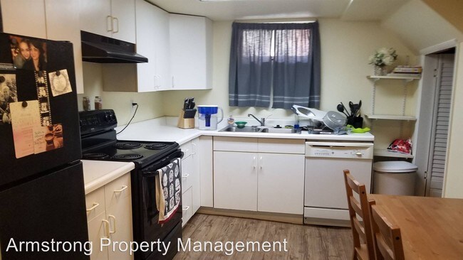 Building Photo - 840 E 350 N