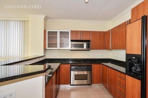 Building Photo - 1551 N Flagler Dr