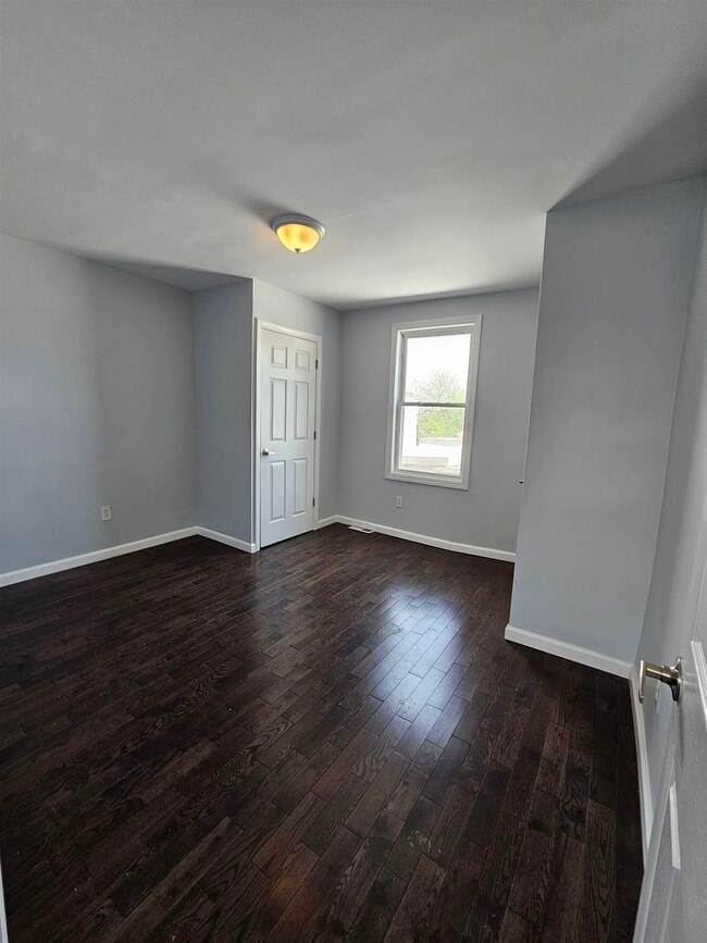 Building Photo - 222 Wilkinson Ave