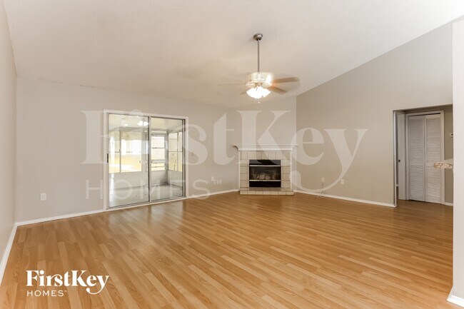 Foto del edificio - 1255 Tahoe Ct