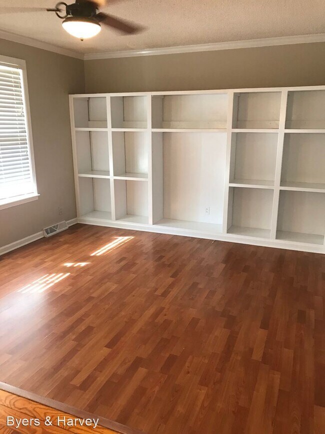 Foto del edificio - 3 br, 2 bath House - 240 Kingswood Drive