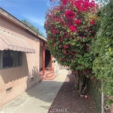 Building Photo - 1162 Calada St