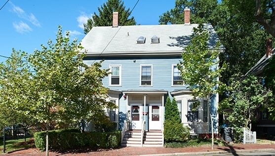 Primary Photo - 33-35 Banks St