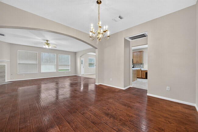 Foto del edificio - 2314 Avery Park Dr