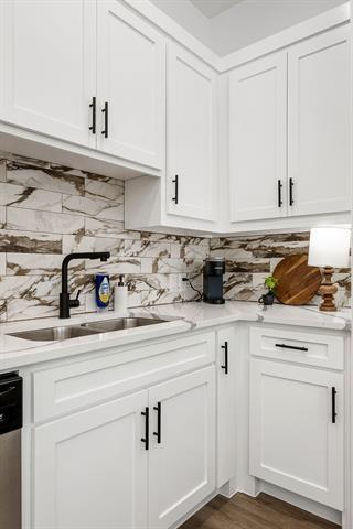 Foto del edificio - 1313 Hunt St