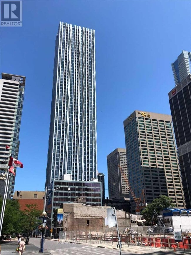 Building Photo - 1 Yorkville Ave