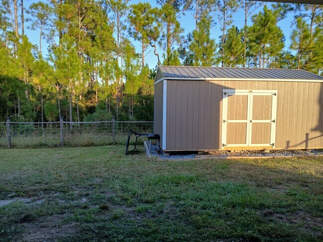 Building Photo - 35 Whisperwood Ln