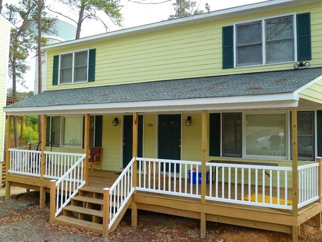 Foto del edificio - Inviting, updated 4br 3.5ba duplex w/ park...