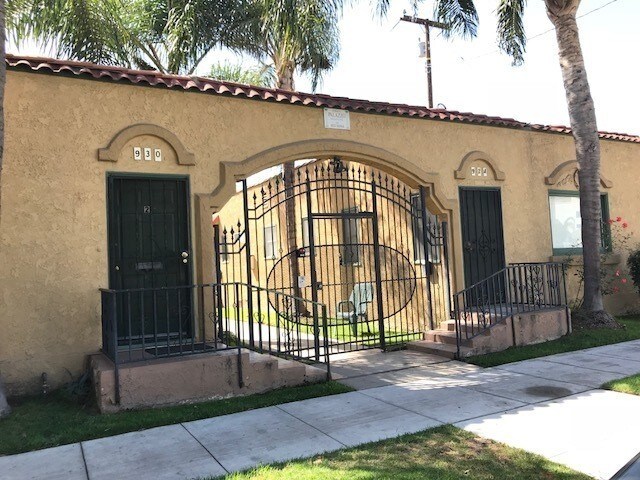 Foto del edificio - 924 E 3rd St